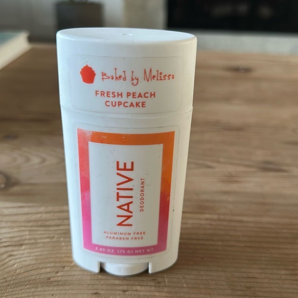 Native Deodorant Fresh Peach Cupcake scent NEW 2.65 OZ